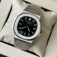 Patek Philippe Nautilus 5711 Silver/Black